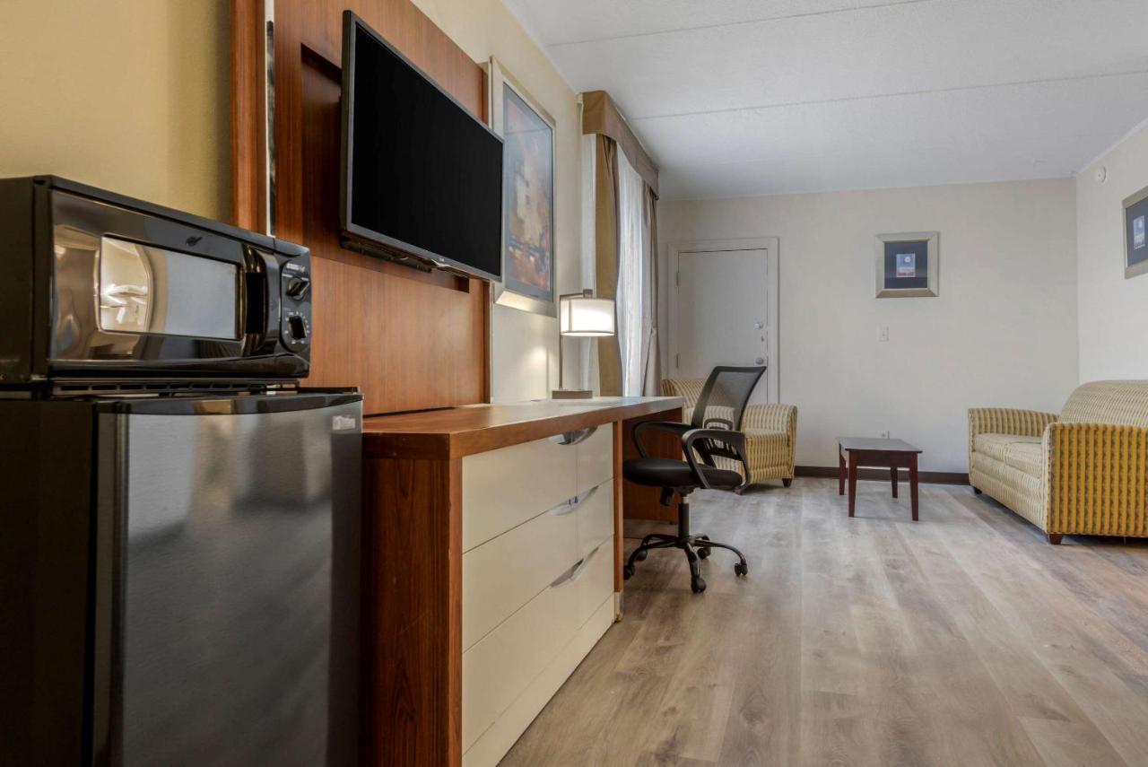 Hotel Quality & - Utica New Hartford