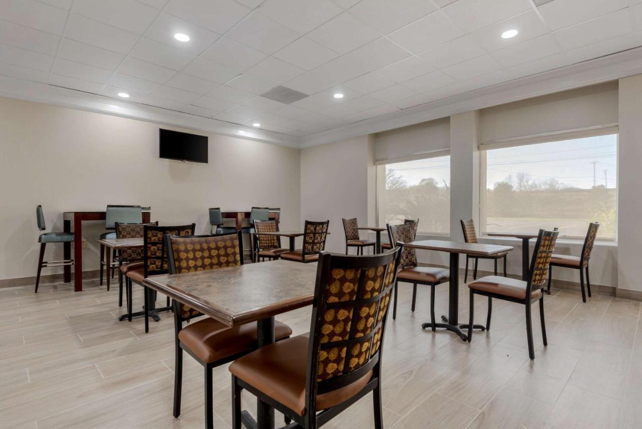 Hotel Quality & - Utica New Hartford